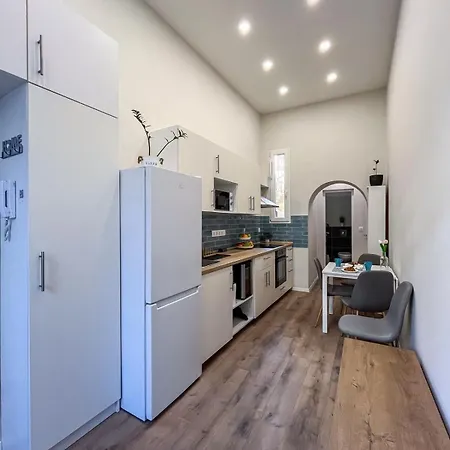 Διαμέρισμα Csillagpor Vendeghaz - Toertenelmi Belvarosaban